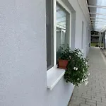 凯撒客房公寓 *