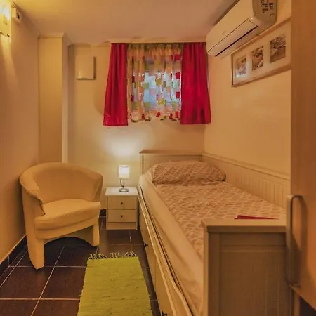 Apartman Caesar & *