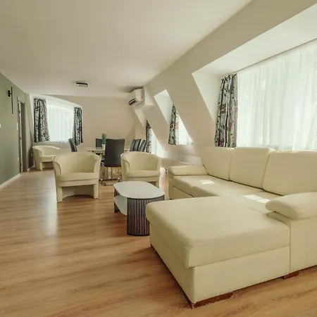 Apartman Caesar & *