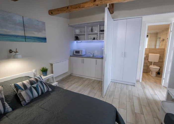 Caesar & דירה שיופוק