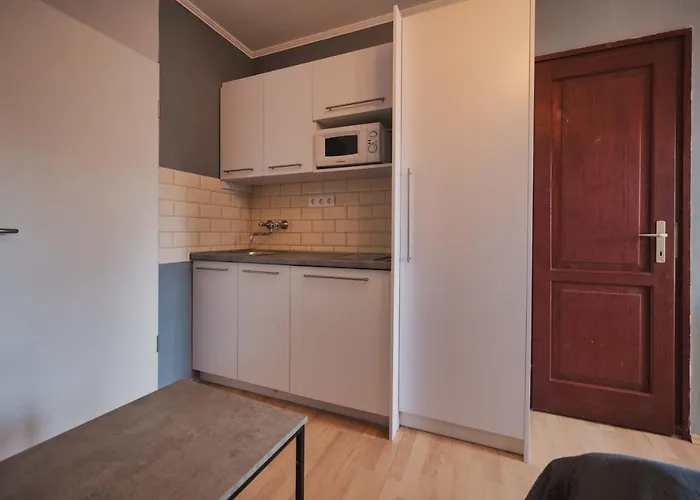 Caesar & Lägenhet *