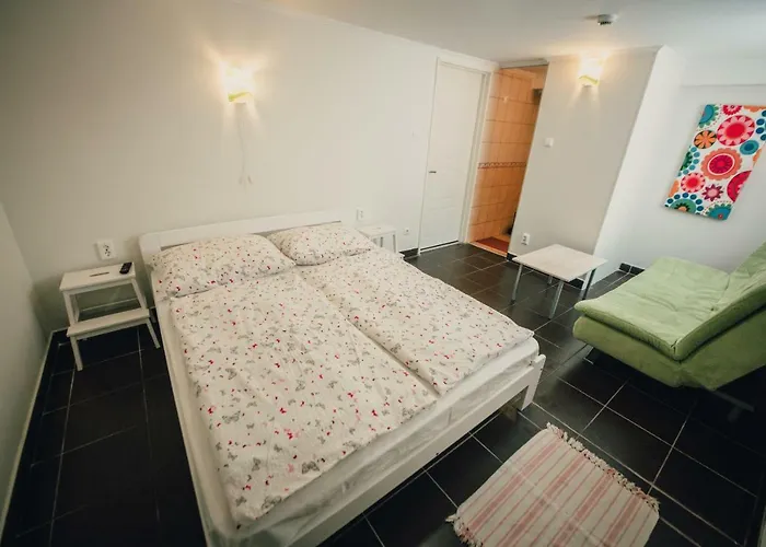 Caesar & שיופוק